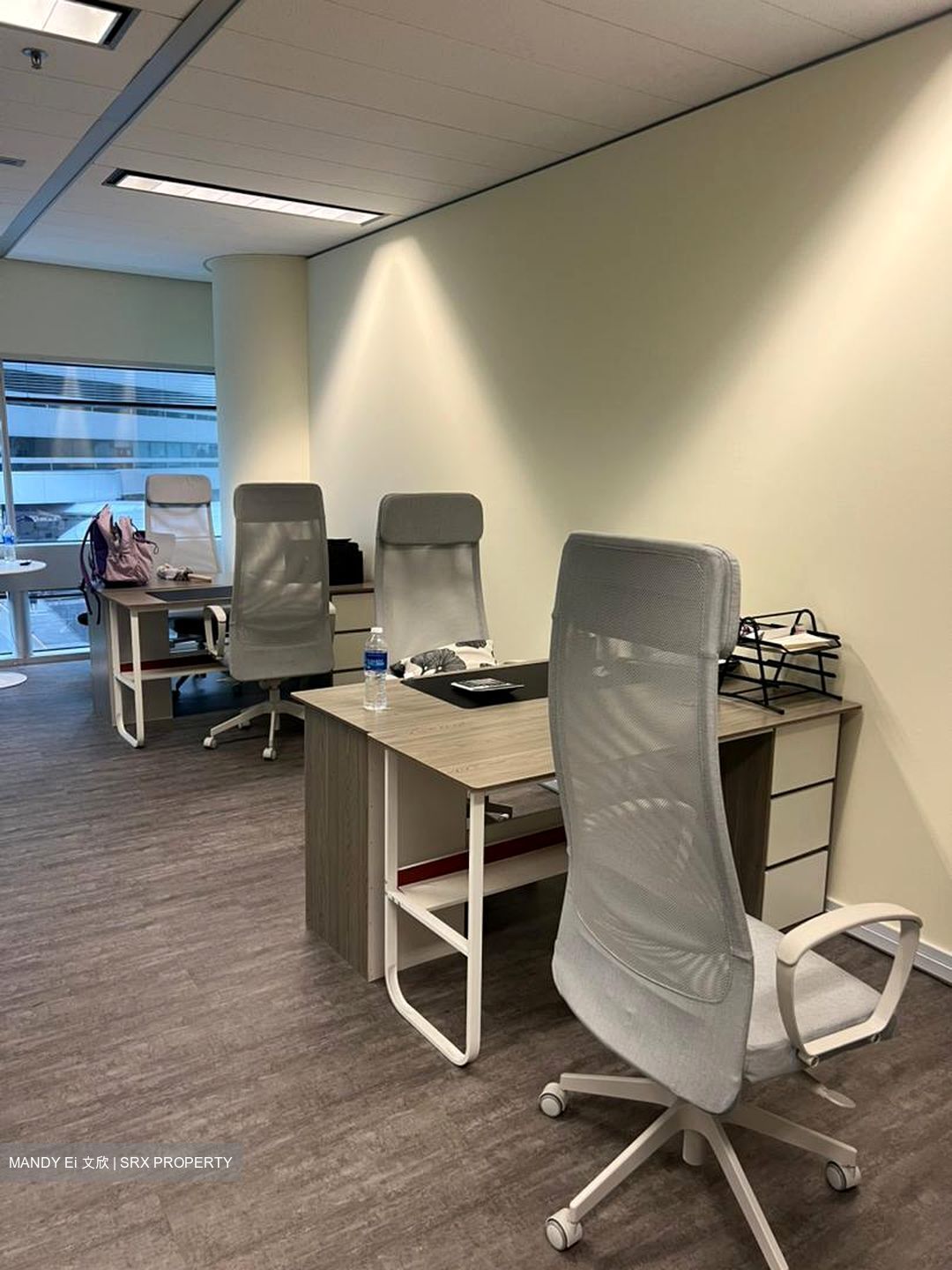 Gateway East (D7), Office #558146261
